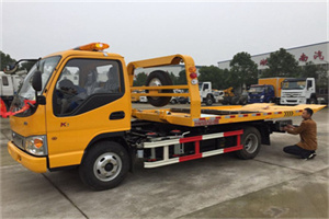 敖汉旗哪里有拖车服务